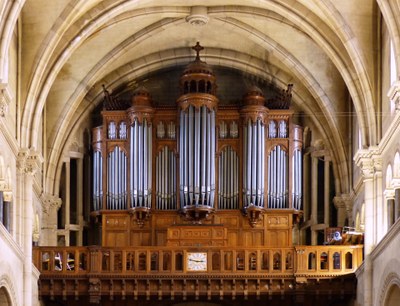 L'orgue électronique à La Paroisse Catholique Du Sacré Entendent Photo  stock éditorial - Image du saint, jésus: 110922053